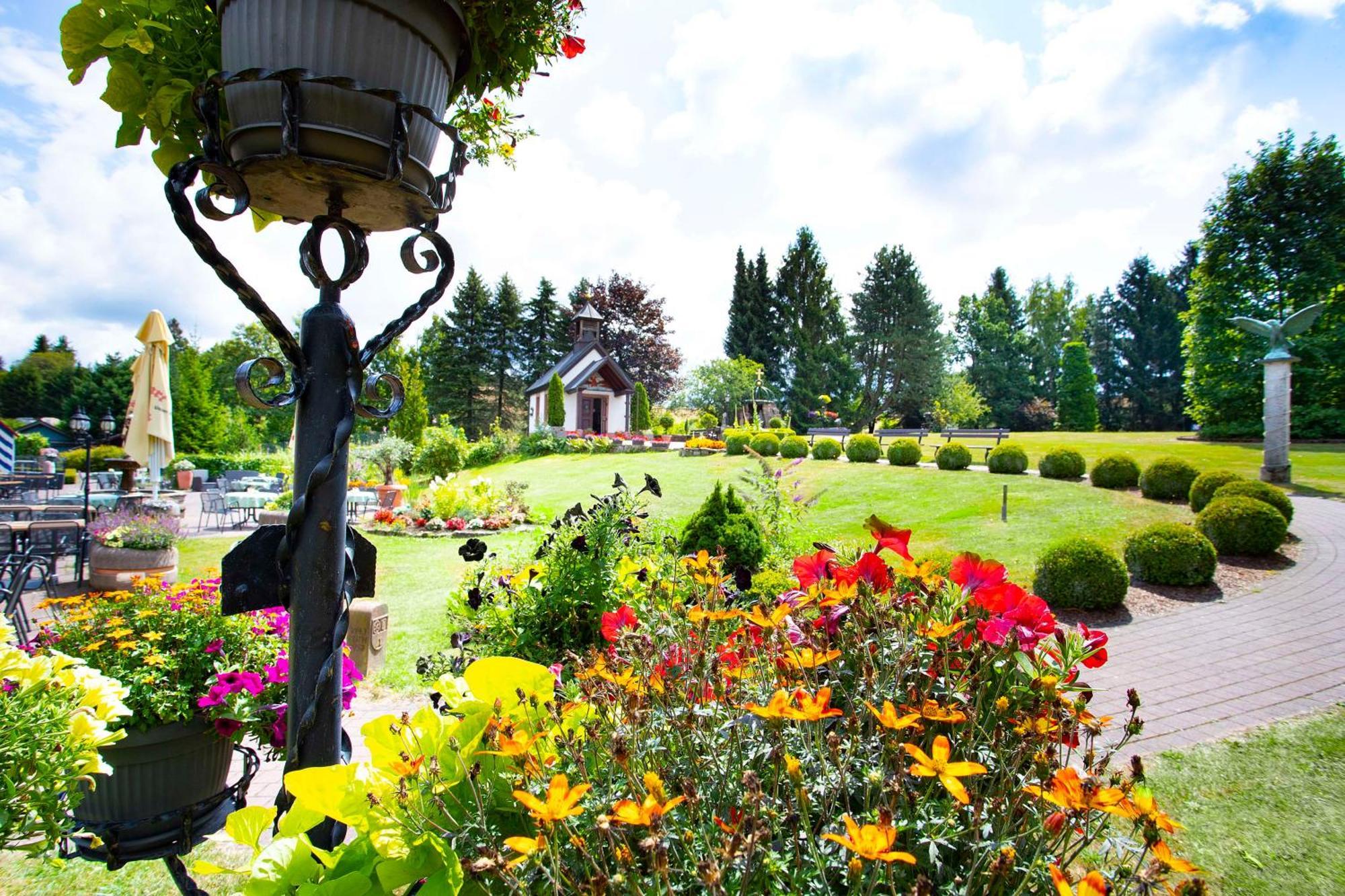 Best Western Hotel Brunnenhof Weibersbrunn Exterior foto